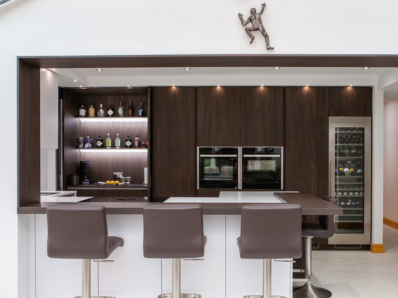 Sherwood Dark Open Concept